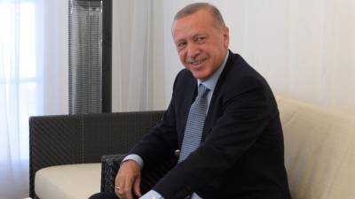 Эрдоган снова займет должность председателя правящей партии
