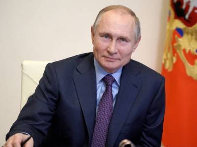 Путин подписал закон о «государственных старцах»