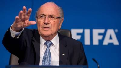 Экс-президент ФИФА Блаттер отстранен от футбольной деятельности почти на 7 лет
