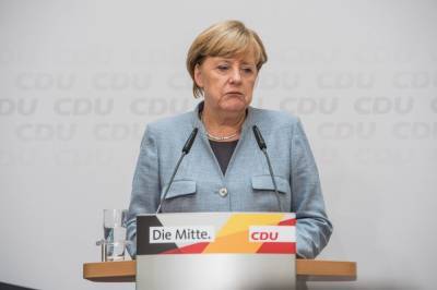 Меркель отменила пятидневные пасхальные праздники спустя сутки после введения