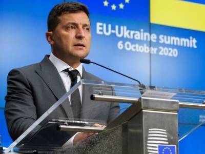 Зеленский ввел в действие решение СНБО о результатах осмотра разведывательных органов Украины