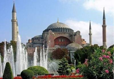 Имам мечети Айя-София в Турции призвал отменить ключевую ставку