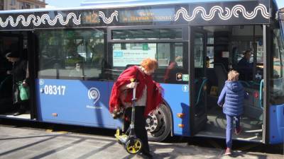 Эксперт прокомментировал проект о бесплатном проезде школьников в общественном транспорте