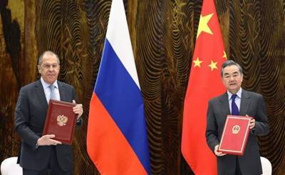 Times: Россия стремится к союзу с Китаем, чтобы обойти санкции США
