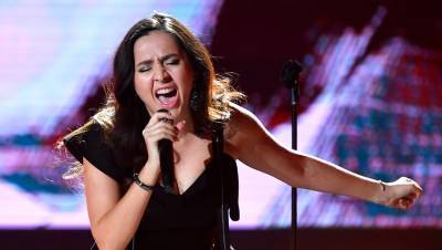 Первая участница «Евровидения» от России поддержала Манижу после травли певицы