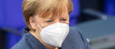 Меркель отказалась вводить локдаун на Пасху после критики