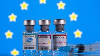 Евросоюз ужесточает правила экспорта вакцин против коронавируса