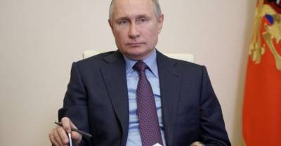 Песков рассказал, как Путин чувствует себя после прививки от коронавируса