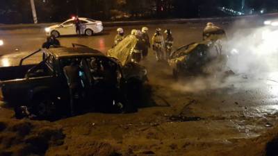 ЧП. Один человек погиб, два автомобиля сгорели в ДТП под Саратовом