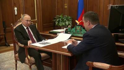 Положение дел в Новгородской области Владимир Путин обсудил с губернатором Андреем Никитиным