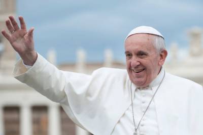 Папа Римский приказал сократить зарплаты священников в Ватикане: он объяснил свое решение