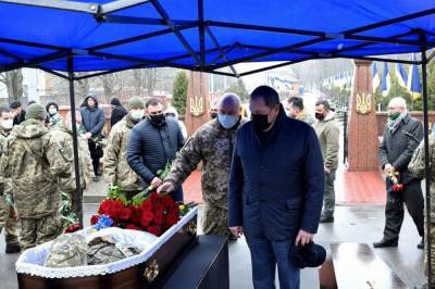Погиб Шумами: в Кропивницком похоронили бойца ООС