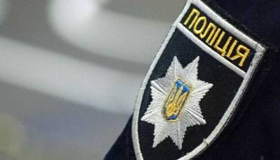 В Киеве патрульный распылил в лицо прохожему газ и избил его
