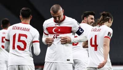 Хет-трик Йылмаза принес Турции победу над Нидерландами в стартовом матче отбора на ЧМ-2022