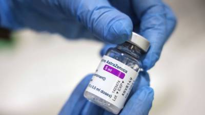 Провизор умер после прививки вакциной AstraZeneca на Украине