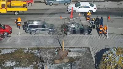 Дорожное полотно восстановили после провала грунта в Москве