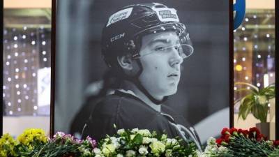 В Петербурге увековечат память трагически погибшего хоккеиста Тимура Файзутдинова