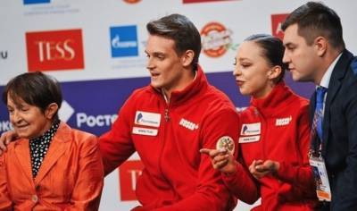 Россияне Бойкова и Козловский выиграли короткую программу ЧМ по фигурному катанию