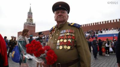 Московские ветераны ко Дню Победы получат доплаты до 25 тыс. рублей
