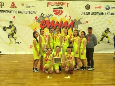 Баскетболистки из Глазова заняли третье место в окружном этапе Всероссийских соревнований «Локобаскет-Школьная лига»