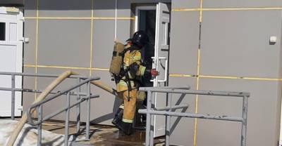 На Сахалине из больницы эвакуировали около 40 человек из-за пожара в подвале