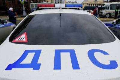 Автомобиль дорожно-патрульной службы сбил школьника во Владивостоке