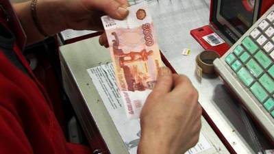 Четверых астраханцев и москвича подозревают в сбыте фальшивых денег