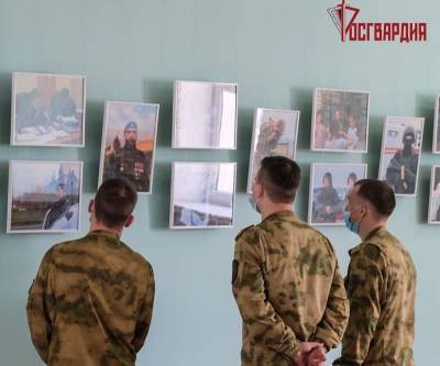 В Смоленске открылась фотовыставка «Войска правопорядка. События и лица»