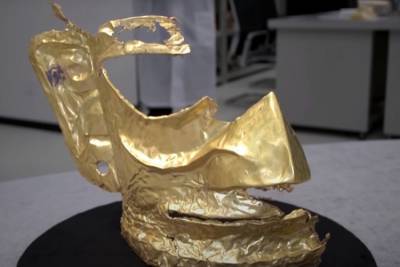 В Китае обнаружили золотую маску возрастом 3 тысячи лет