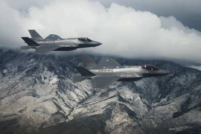 В The National Interest раскрыли подробности подготовки истребителей США F-35 к войне с Россией