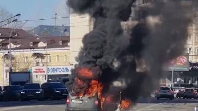 Движение на Хорошевском шоссе в сторону ТТК перекрыто из-за возгорания автомобиля