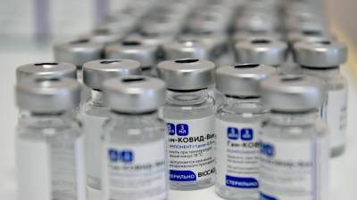 Германия торопит ЕС с закупкой российской вакцины "Спутник V"
