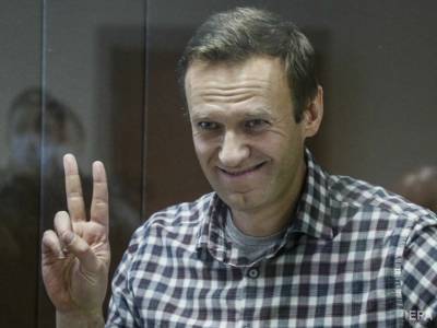 В штабе Навального сообщили об ухудшении здоровья политика. Тюремщики сочли, что оппозиционер в порядке