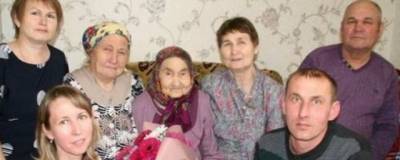 В Удмуртии 100-летнюю пациентку вылечили от COVID-19