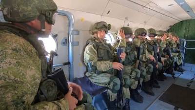 Десантники ВС России уничтожили авиацию условного противника в Крыму