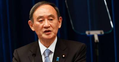 Премьер Японии Суга заявил, что Токио продолжит вести переговоры с Россией по мирному договору