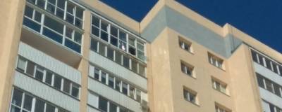 В Самаре на балконе в 17-этажном доме взорвался газовый баллон