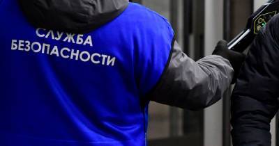 Пассажир устроил дебош и выбил зубы сотруднику московского метро