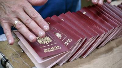 Роскомнадзор готов проверять паспорта при регистрации в соцсетях