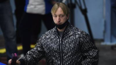 Американский журналист: Плющенко, наверное, хотел натянуть маску на глаза во время проката Трусовой