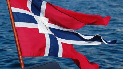 Российский траулер перевернулся в Норвегии при спуске на воду