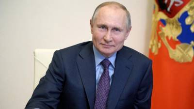 Песков заявил об отсутствии у Путина побочных эффектов после вакцинации