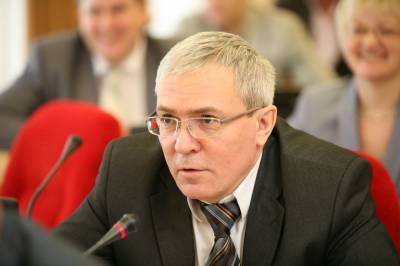 Томский депутат от КПРФ призвал увеличить зарплату педагогам