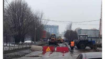 В Петербурге начали ремонтировать Ситцевую улицу