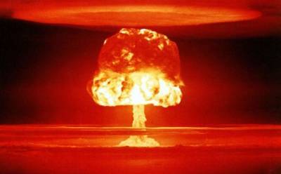 Йенс Столтенберг - Дмитрий Евстафьев - Сбить дыхалку НАТО: Россия должна произвести серию из 20−25 ядерных взрывов - eadaily.com