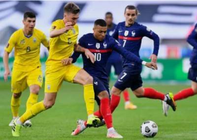 УЕФА записал гол сборной Украины в ворота Франции на Сидорчука