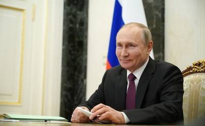 Владимир Путин прокомментировал свою вакцинацию от коронавируса
