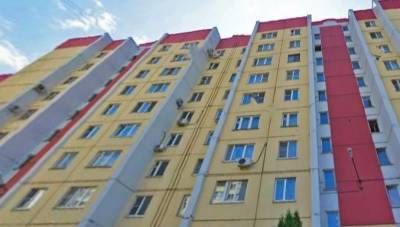 Девятилетняя девочка скончалась после падения из окна многоэтажки в Воронеже