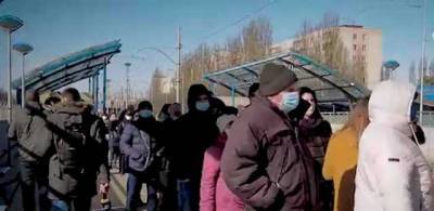В Киеве образовалась 100-метровая очередь на трамвай