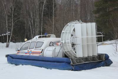 Костромские спасатели достали из Волги достали тело рыбака, утонувшего 24 марта